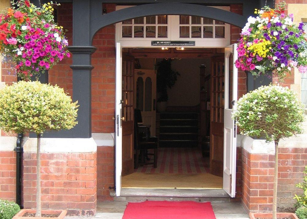 Colwall Park - Hotel, Bar & Restaurant Great Malvern Exterior photo